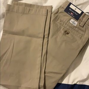 Vineyard vines khaki breaker pant